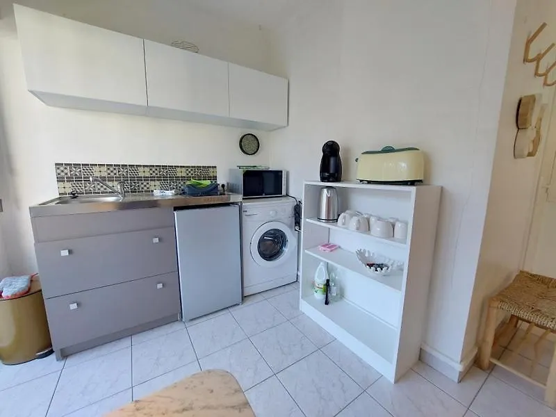 Apartment Studio Montrose Cannes - Axelle Loc'Appart France
